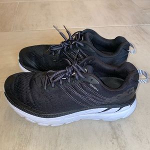 Hoka one one W Clifton 6 running size 7.5